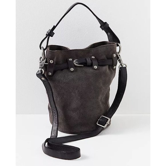 FREE PEOPLE Soren Suede Bucket Bag / Soot Black - Picture 8 of 12